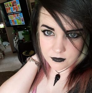 Meet your Posher, Nikki